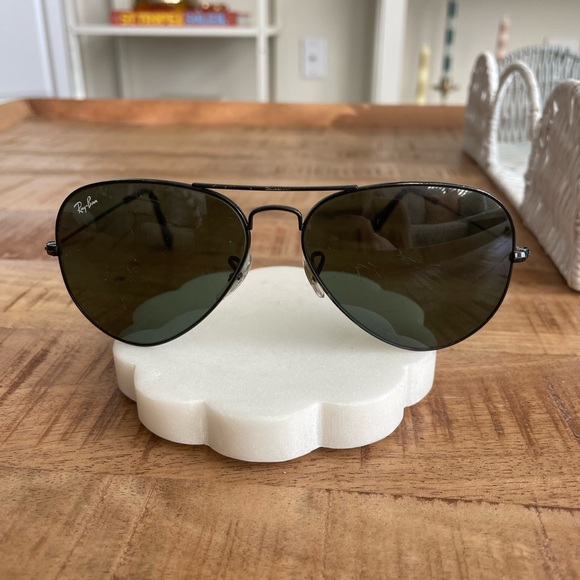 Men's Black Aviator Sunglasses - Picture 4 of 10